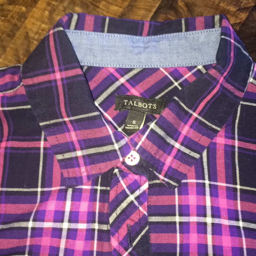 Talbots button up - Picture 3 of 5